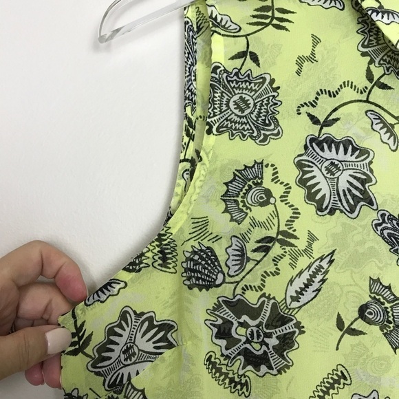 Attention Sleeveless Top Yellow/Black Collar Sz M - Picture 3 of 8